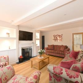 The Galloway Steading: Countryside Family Retreat with Sauna and Hot tub, готель у місті Glenluce