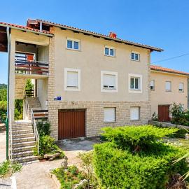 Apartments Ledy