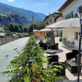 Appartement au bord de l'eau 33m2 Le Cerisier, hotel din Bramois