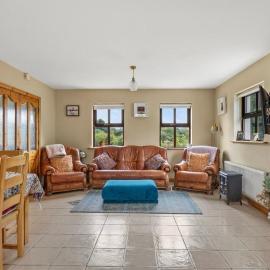 Large Spacious Holiday Home in Killarney