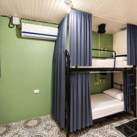 Alpha Arenal Hostel, hotel di Fortuna