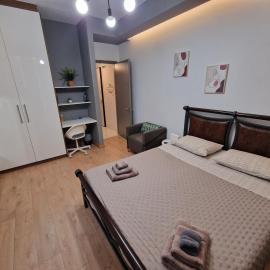 Diana's Cozy 13 Studio