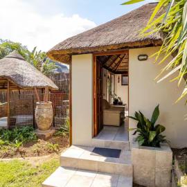 The Thatched Cottage, hotel em Benoni