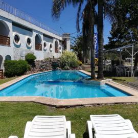 Hostal del Lago, hotel u gradu Embalse