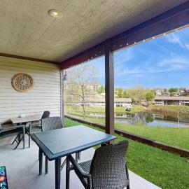 Check's Cozy Condo