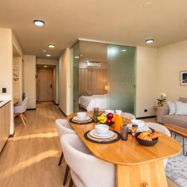 BEE Suites Santa Ana - San Jose