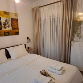 WhiteHome Apartment