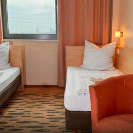 Hotel Rhein-Ruhr by Mayburgh Bottrop Hauptbahnhof, hotel en Bottrop