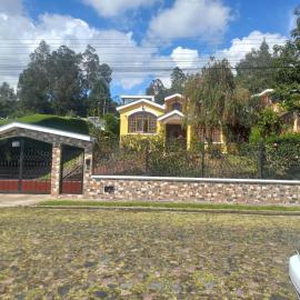Bonita Casa para tu descanso, hotel v mestu Quito