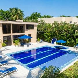 HERMOSA CASAQUINTA FAMILIAR CONDOMINIO CAMPESTRE EL PEÑON Piscina Privada Campo de Golf