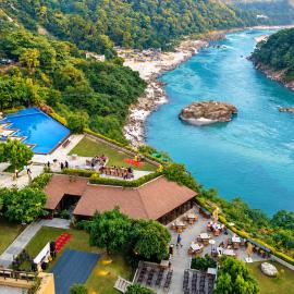 Veylora stays by aloha on the ganges