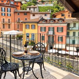 Argegno's River - Central Apartment lake view
