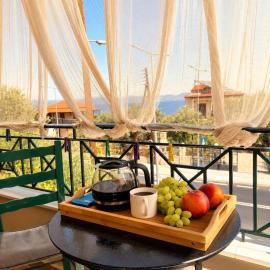 Το σπίτι της μέλισσας 1