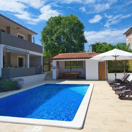 Villa Dean, a charming and pet-friendly Villa close to the beach, hotel en Vinež
