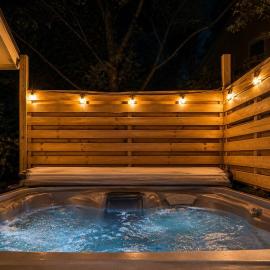 Hot Tub 1mile to Camelback Firepit Dogs OK