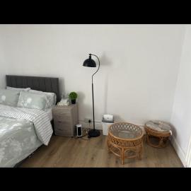 Private bed room like a hotel room for 2