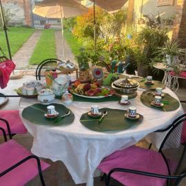 Appartamenti con Giardino privato e vista Corte - Arena Po, hotel din Arena Po