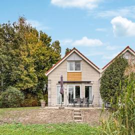 Lovely Home In Makkum With Wifi