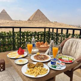 Pyramids Crypt Hotel