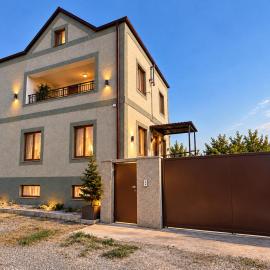 Garden House Apartments