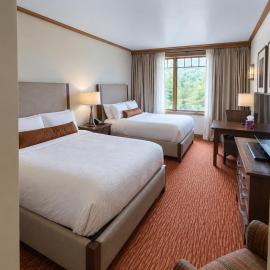 4006 Suncadia Lodge Pool and Hot-Tub Access with Hotel Amenities, hotel en Cle Elum
