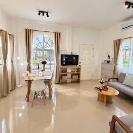 3BR Guesthouse near Panglao - Near Pool - Bohol Tours - Fast WiFi