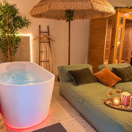 Suite Climatisé Bali SPA et sauna privé pour 2-Châteaux de la Loire