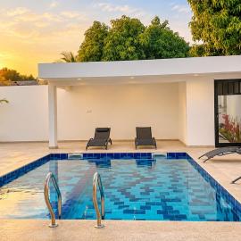 Villa 4 chambres avec piscine privée près de Saly
