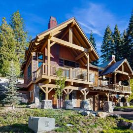 Modern Rustic Retreat at Tamarack Ski Resort, отель в городе Donnelly