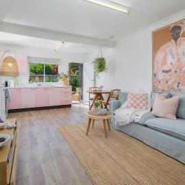Palm Springs Oasis in Bateau Bay