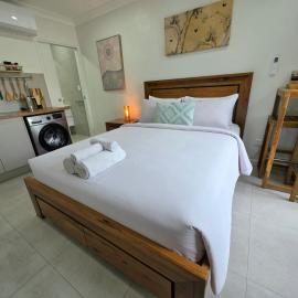 Executive Studio - Private Parking