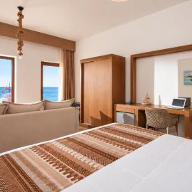 Yianna Caravel Suites "by Checkin" adults only