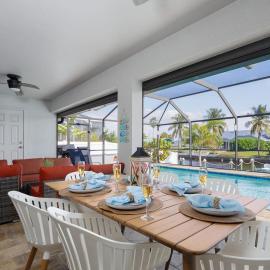 Stunning Gulf Access Villa Jacuzzi Fishing Bikes Kayaks