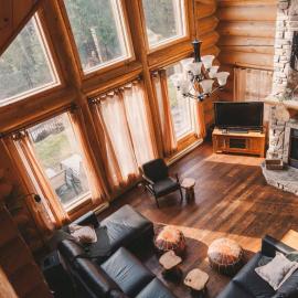 Game Room Hot Tub & Sauna in Rustic Log Cottage