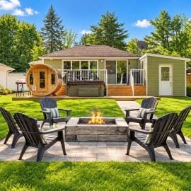 Washago Waterfront Hot Tub, Sauna, Trails, Fish: Gravenhurst şehrinde bir otel