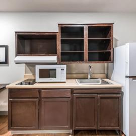 WoodSpring Suites Columbus West - Hilliard，希利亞德的飯店