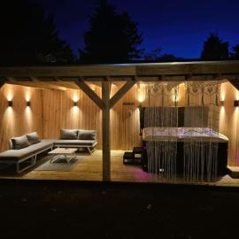 Luxe Boshuisje met Privé Wellness & Jacuzzi op de Veluwe