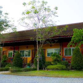 Navy Sisatchanalai, hotel em Ban Nong Chang