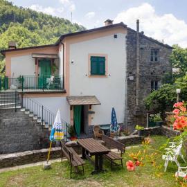 Affittacamere La Quiete, hotel i Borzonasca