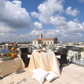SANTA CHIARA SUITE HOTEL & SPA - Lecce, hotelli kohteessa Lecce