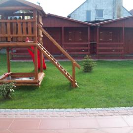 Domki letniskowe, hotel u gradu Mjendzizdroje
