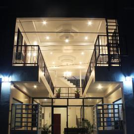 Luna Oslob Travellers Inn, hótel í Oslob