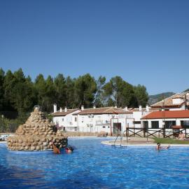 Apartamentos Rurales El Pinar, hotel a Coto Ríos