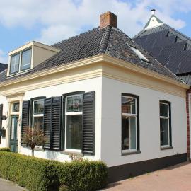 Desokkeraai - Sauna & Hottub privé appartement in schuur, hotel Kloosterburenben