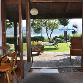 Seebungalows Wedenig direkt am See, Hotel in Krumpendorf am Wörthersee