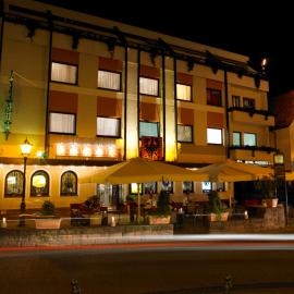 Adler Hotel & Restaurant Groß-Gerau, khách sạn ở Groß-Gerau