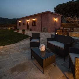 Lardas Luxury Country House, hotel in Kissamos