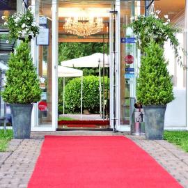 Hotel Restaurant Sengscheider Hof, hotel di Sankt Ingbert