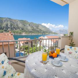 Apartments Castello, Hotel in Kotor