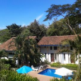 Tamarindo Blue Apartments、タマリンドのホテル